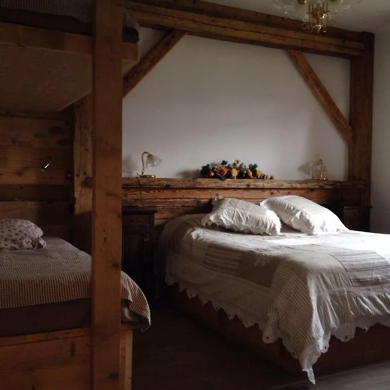 Fra Rose E Mughi Bed & Breakfast Domegge di Cadore